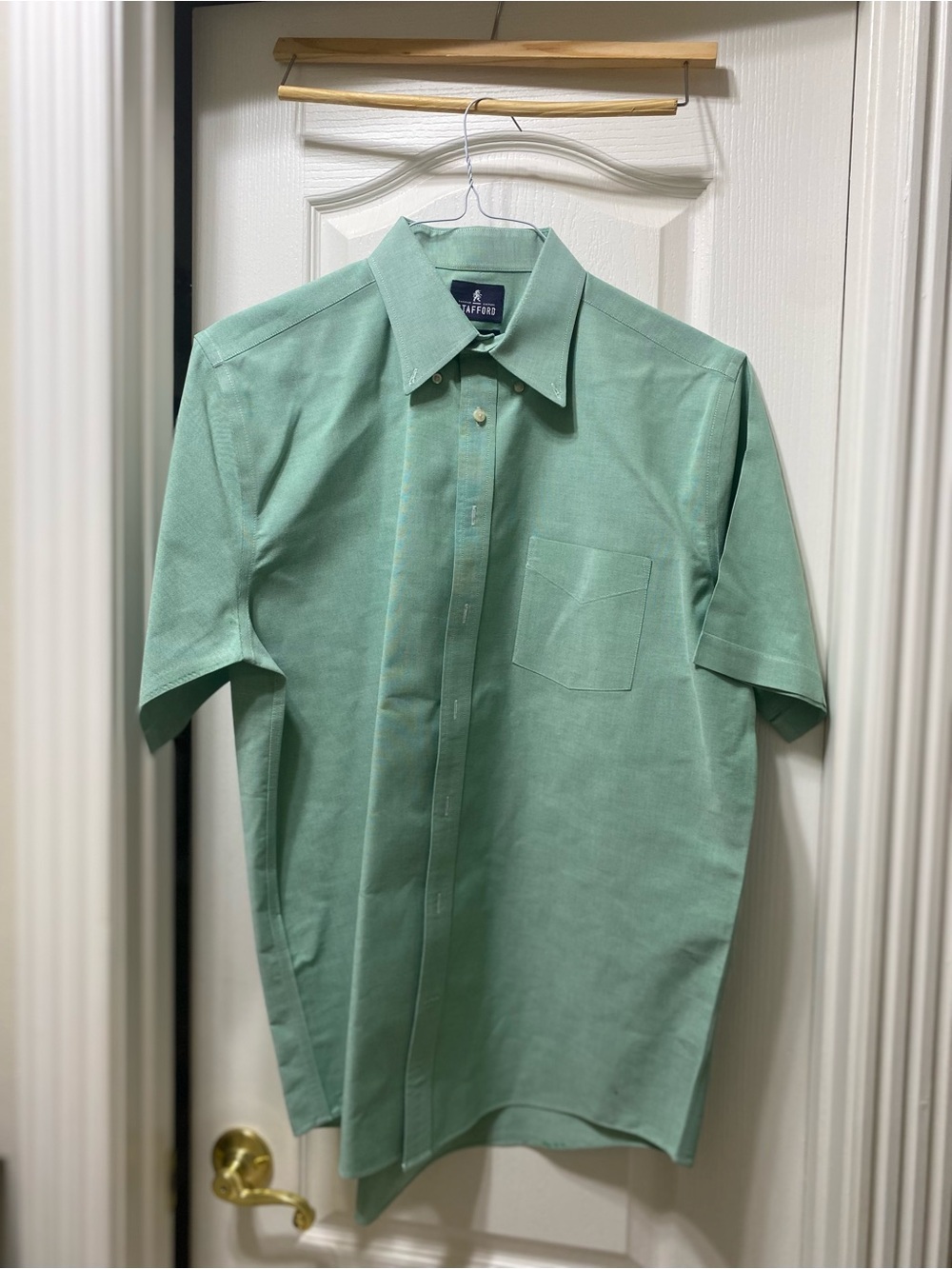 Stafford Men’s Short-Sleeve Button-Down Shirt in Mint